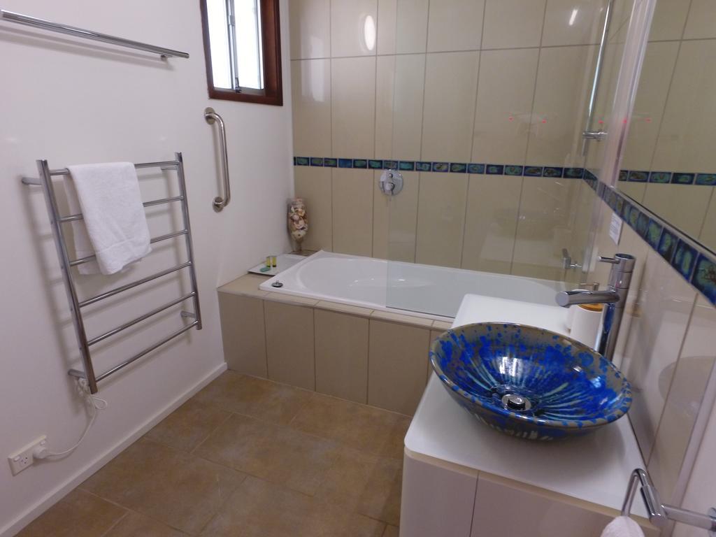 Corymbia Batemans Bay Villa ภายนอก รูปภาพ