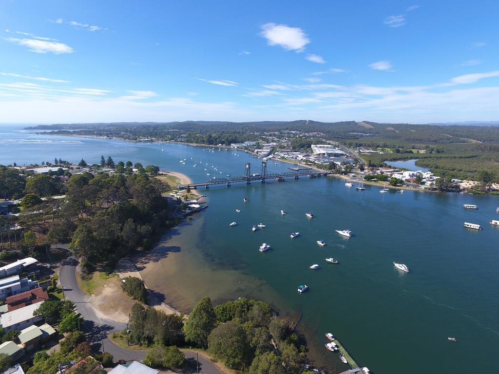 Corymbia Batemans Bay Villa ภายนอก รูปภาพ